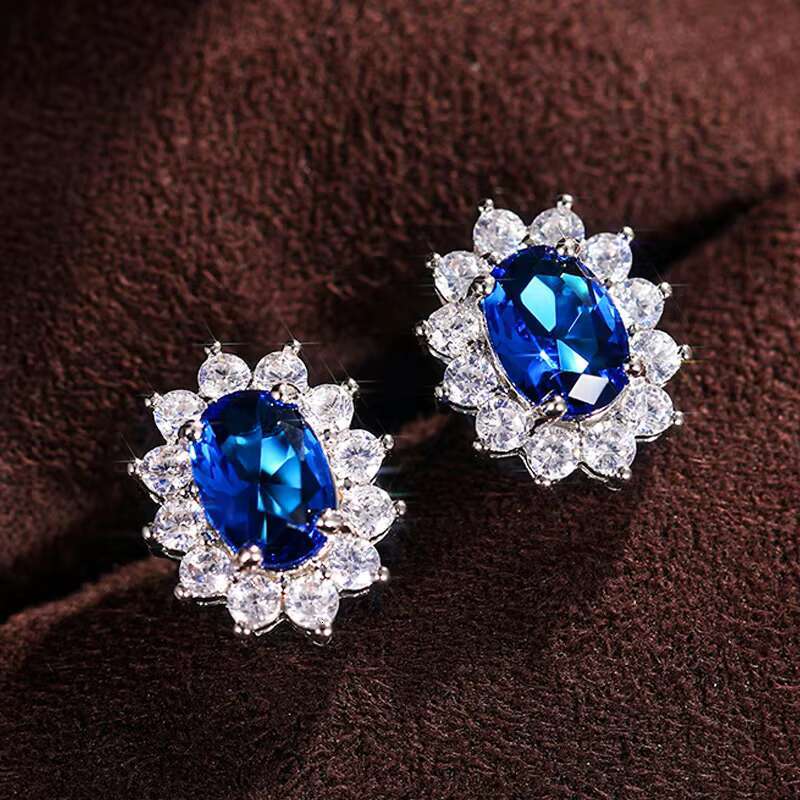 Earring Clip Silver Bling Diamond Earrings Elegant Emerald Gemstone Trendy Cubic Zircon for Engagement and Party