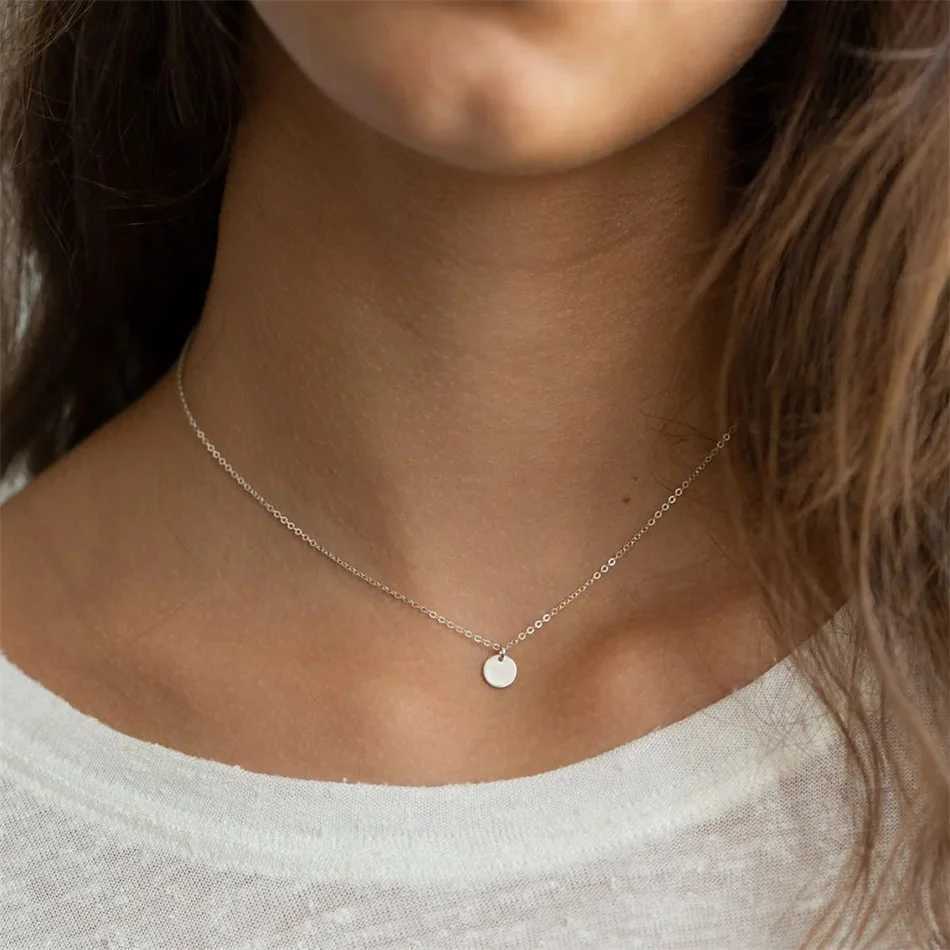 Anco Wens Simp Round Pendant Necklace Stainless Steel Clavicle Necklace Long Chain Fashion Jewelry Statement Girls Gift W250712
