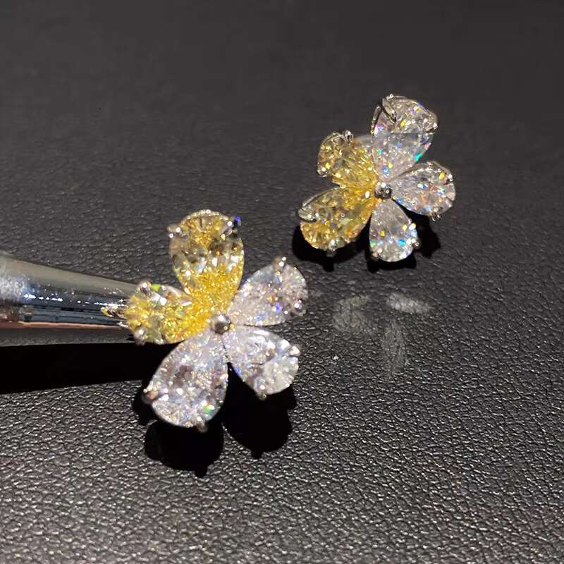 Fashion Flowers Design White/Yellow Crystal Cubic Zirconia Earrings for Trendy Wedding Silver Plated Stud Earrings Women