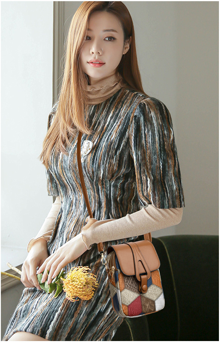Free Shipping Designer Bag Phone Bag Crossbody Bag Zipper Shoulder Bag Versatile Fashion Vertical Exquisite Soft Leather Luxury Bag Casual Small Bag