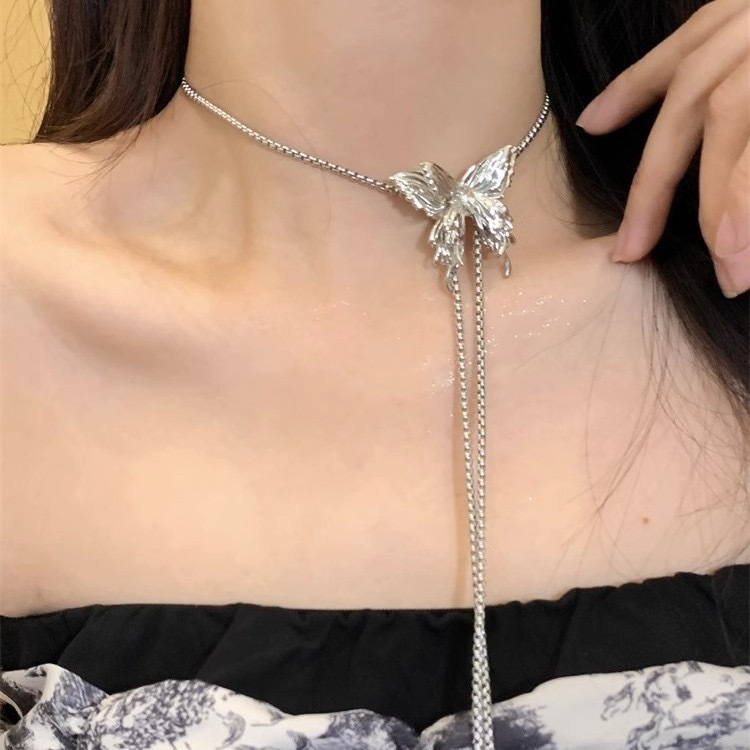 Luxury Jewelry Designer Jewelry Pull Butterfly Necklace For Women 2023 New Trendy Light Luxury Niche Exaggerated Long Collarbone Necklace Neck Accesso