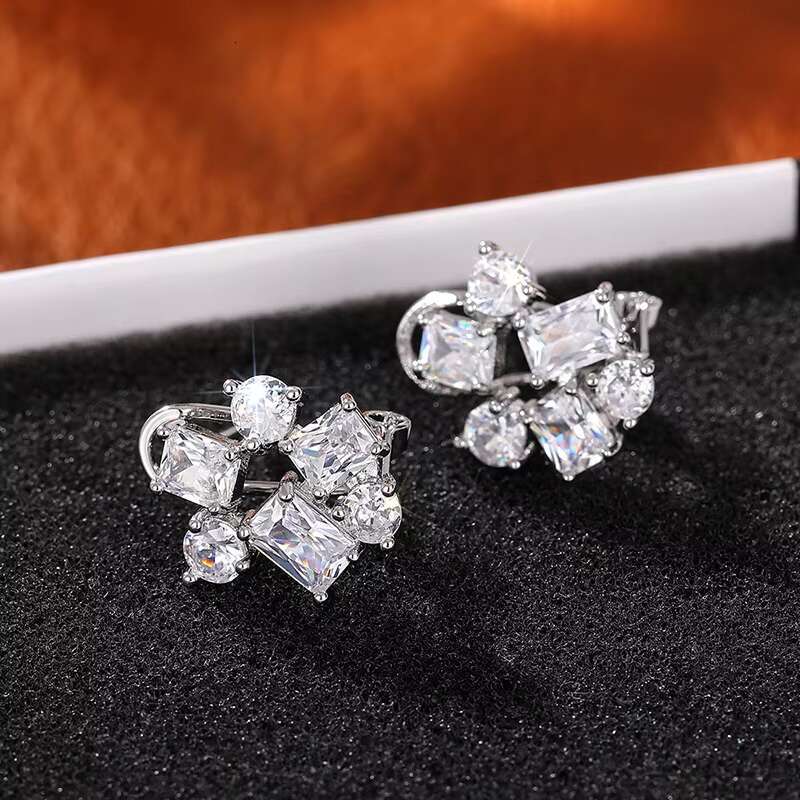 Simple Style Irregular Geometric Design Cubic Zirconia Earrings for Women Wedding Jewelry Silver Plated Stud Earrings