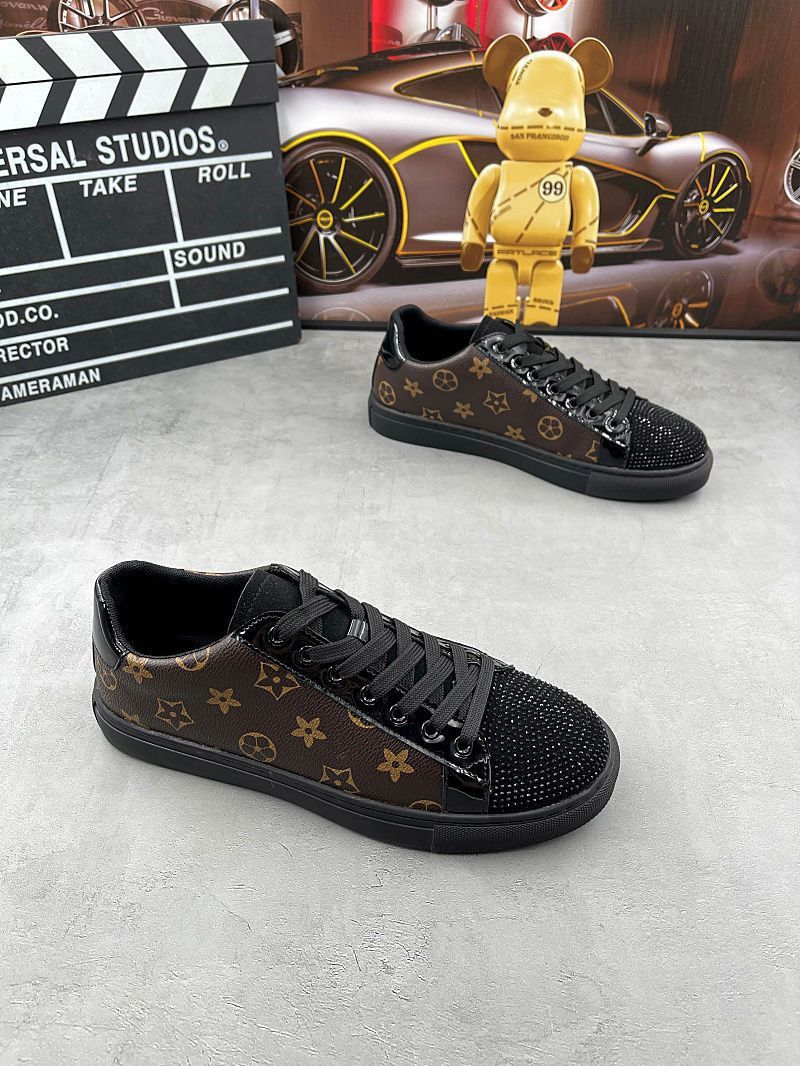 new Men's Internet-famous Bestseller - Low-top Casual Shoes with Soft Sole and Leather Upper Versatile and Stylish Sneakers from Popular Streetwe