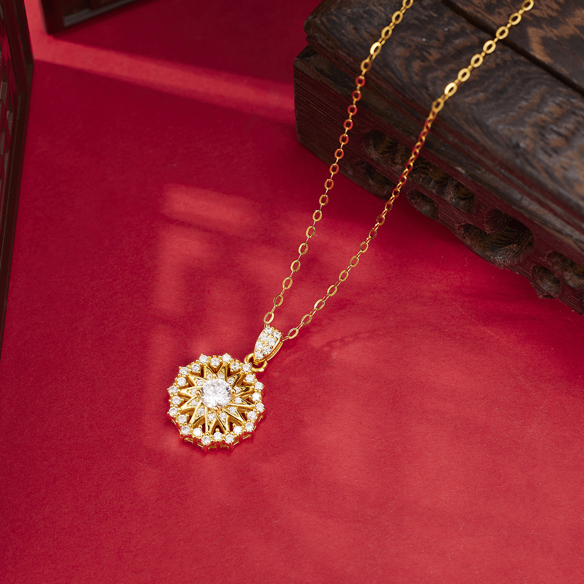 Luxury Jewelry Designer Jewelry Yincheng S925 Sterling Silver Sun Star Compass Necklace For Women Vintage Chinese Style Zircon Full Diamond Address Cl