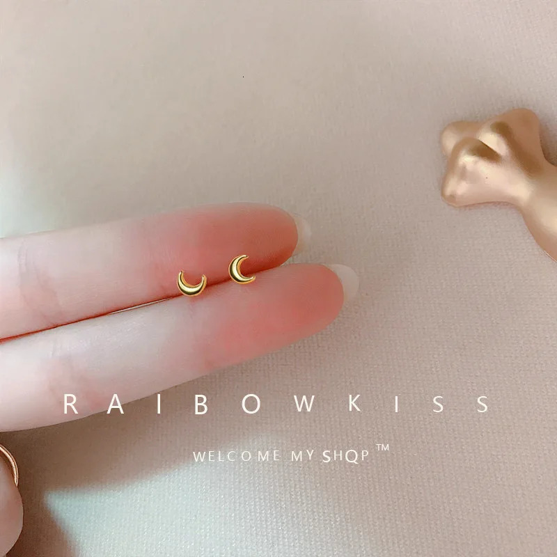 Metal Gold Color Multiple Styles Small Stud Earrings for Women Korean Jewelry Fashion Daily Wear Teen Earrings Jewelry Gift 250708