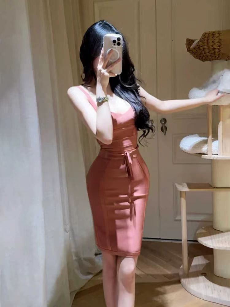 2025 Summer New Women's Skirt Fashion Pure Desire Style Tight Dress Fashion Sexy Tight Bandage Dress New Luxury Designer Women's Skirt