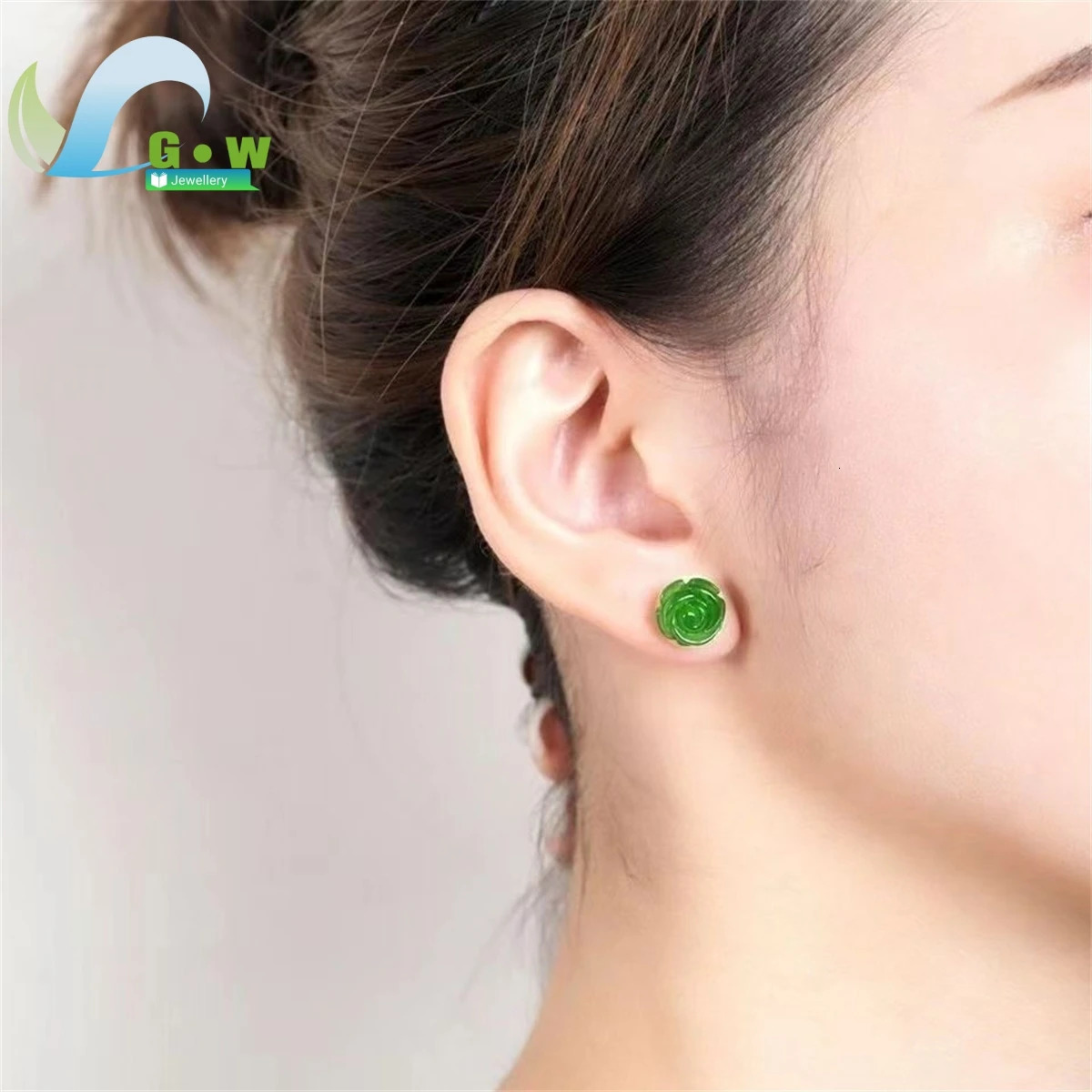 Natural Green Jade Rose Women Earrings 925 Sterling Silver Ear Studs Vintage Gemstone Jewelry Amulet Gift Ethnic Style 250711