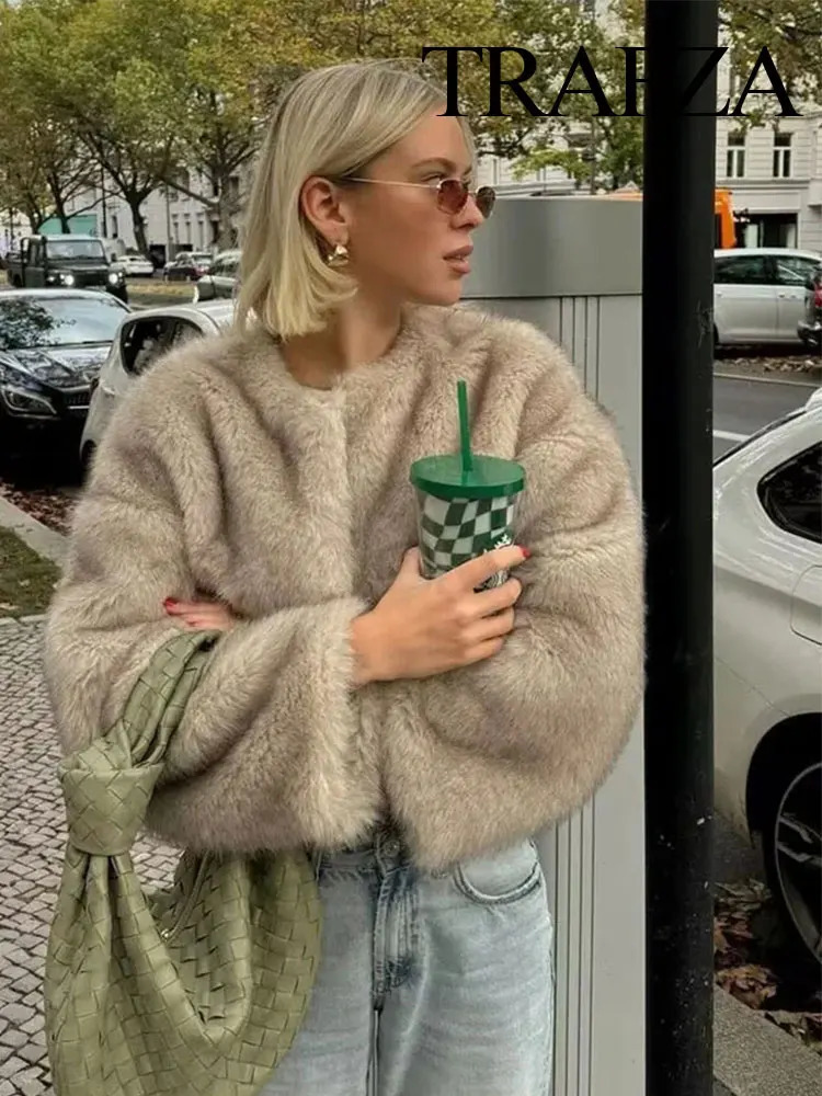 TRAFZA Womens Winter Streetwear Faux Fur Effect Short Jacket Coat Retro Solid Color O Neck LongSleeve Womens Loose Thermal Top 250708