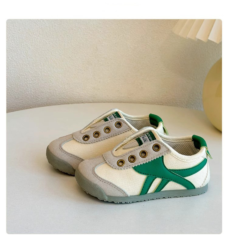 new Spring and Autumn Styles of Children's Canvas Shoes Soft - soled Casual Skate Shoes for Boys and Girls Indoor Shoes for Kindergarten Baby Wal