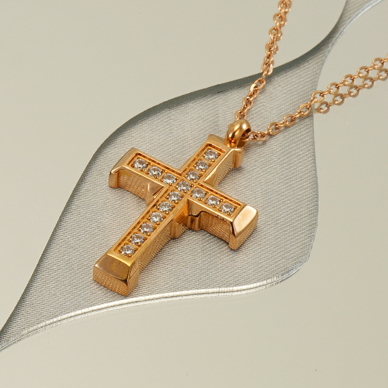 Luxury Jewelry Designer Jewelry 2025 European And American Cross-border New Stainless Steel 18K Gold Plated Diamond Cross Necklace Retro Hip-hop Coupl