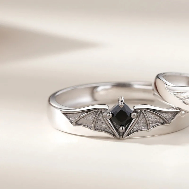 Crystal Angel Demon Couple Rings for Women Men Romantic Fashion Wings n Adjustable Engagement Ring Wedding Jewelry 250704