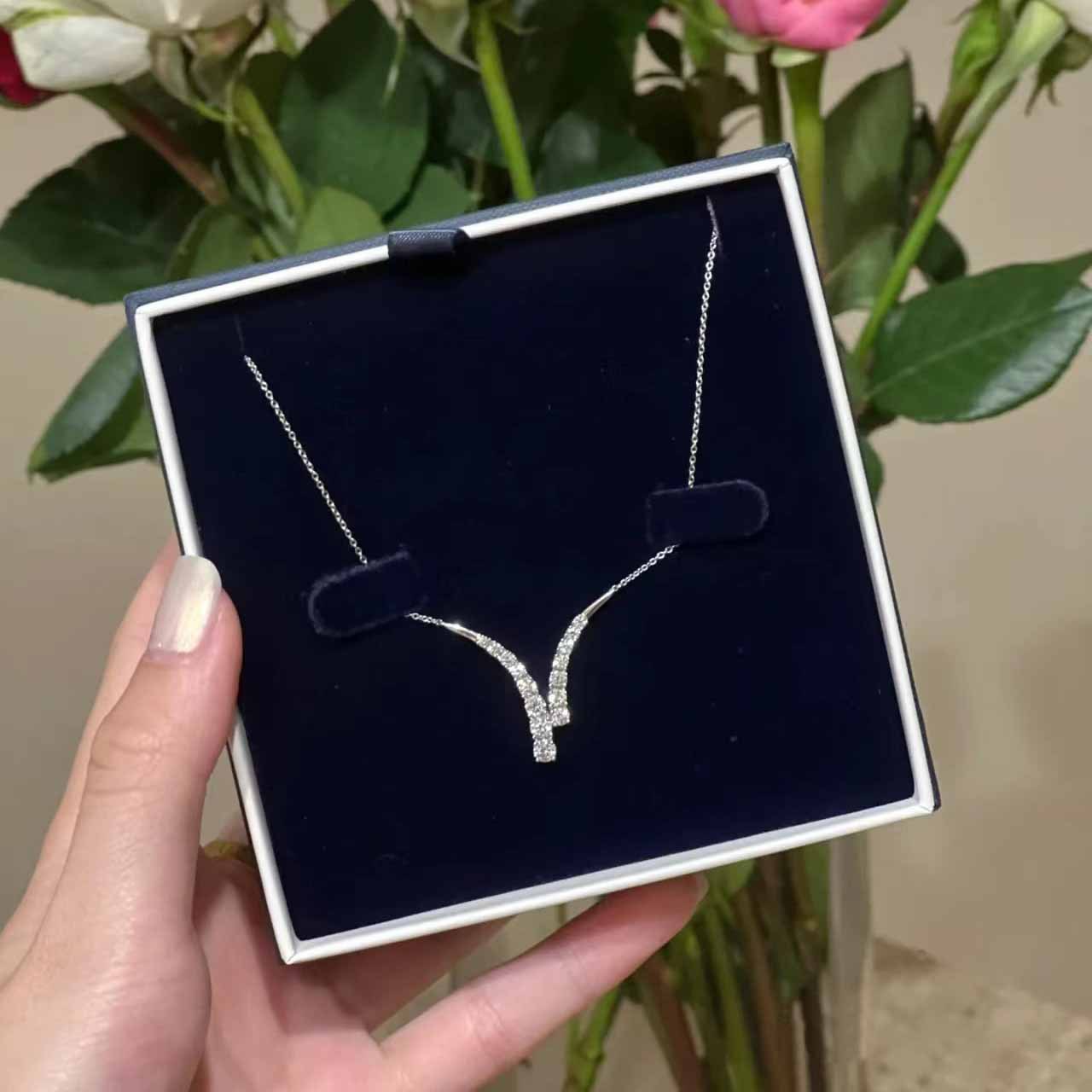 Simple Fashion Jewelry Letter Pendant 925 Sterling Silver PaveRound Cut White Sapphire CZ Diamond Party Lady Women Wedding Clavicle Necklace Gift