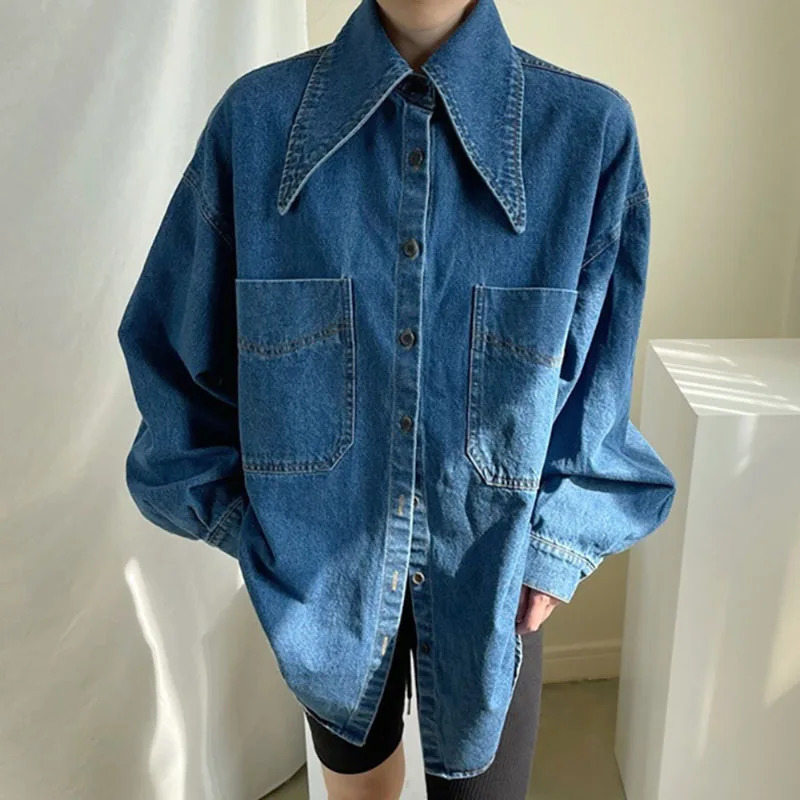 Korean Fashion Blue Denim Shirt Simple AllMatching Pop Pointed Collar Single Breasted Loose Big Pocket Washed Blouse 250704