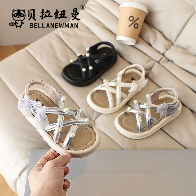 Girls' Fashion Pearl Princess Sandals 2025 Summer New Children's Silver Roman Big Kids Soft Sole Beach Shoes