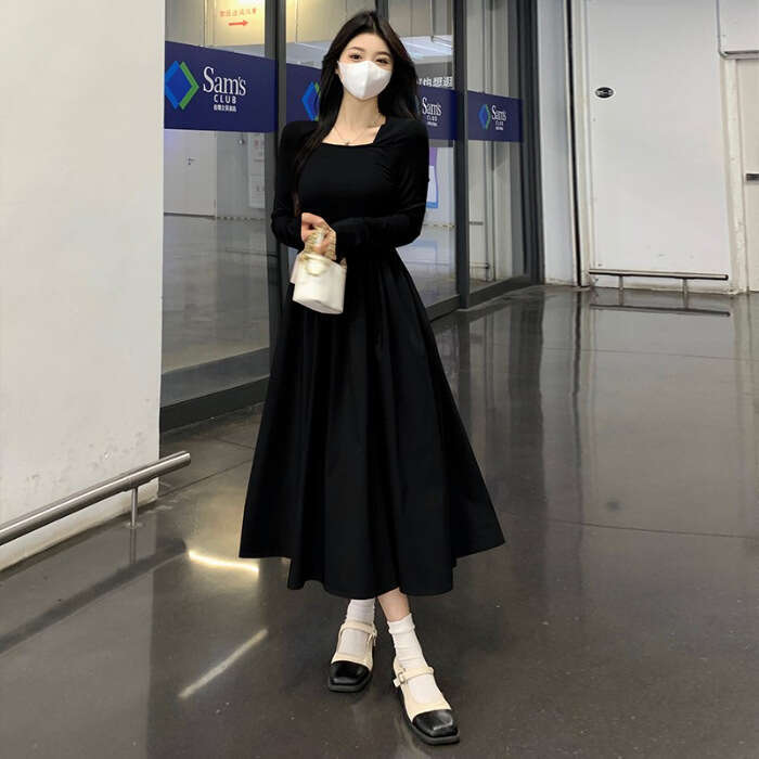 Autumn New Style Slightly Plump MM Tea Break French Chic Waist-Slimming Square Neck Hepburn Little Black Dress B5