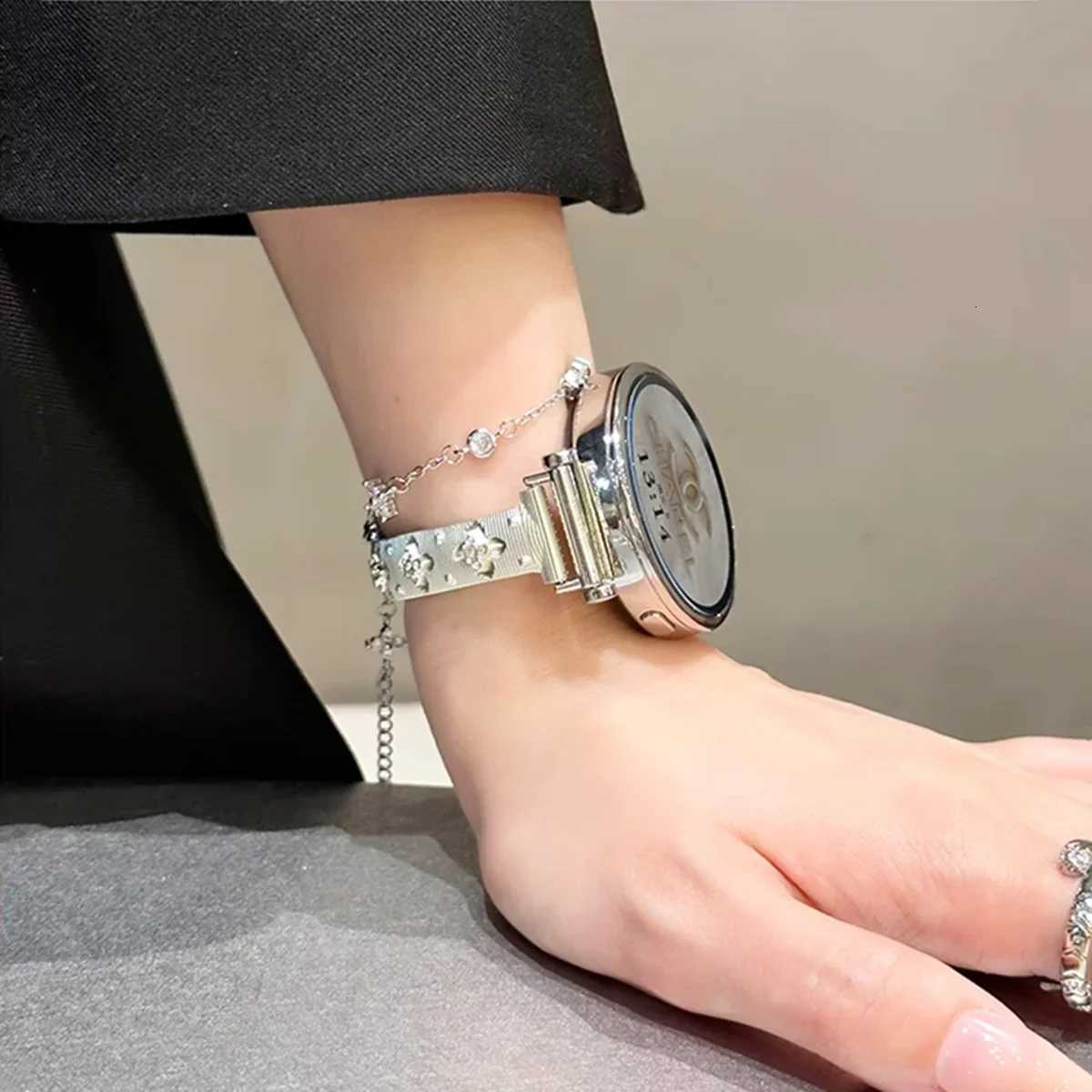 Four Leave Metal Bracelet for Galaxy Active Watch 7 6 5 4 3 42/40/44mm Slim Strap for Band 9 10 Loop Lady Y250714