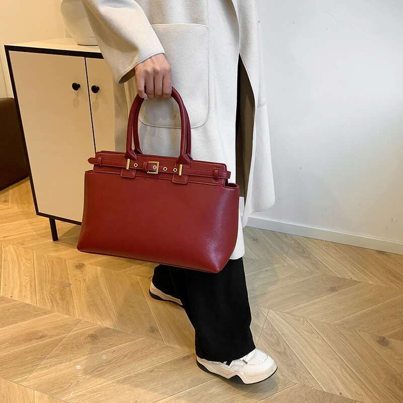 Large Size Women Top-handle Bags Retro Pure Color Big Capacity Shopping Totes Winter Latest Trendy Designer Handbags