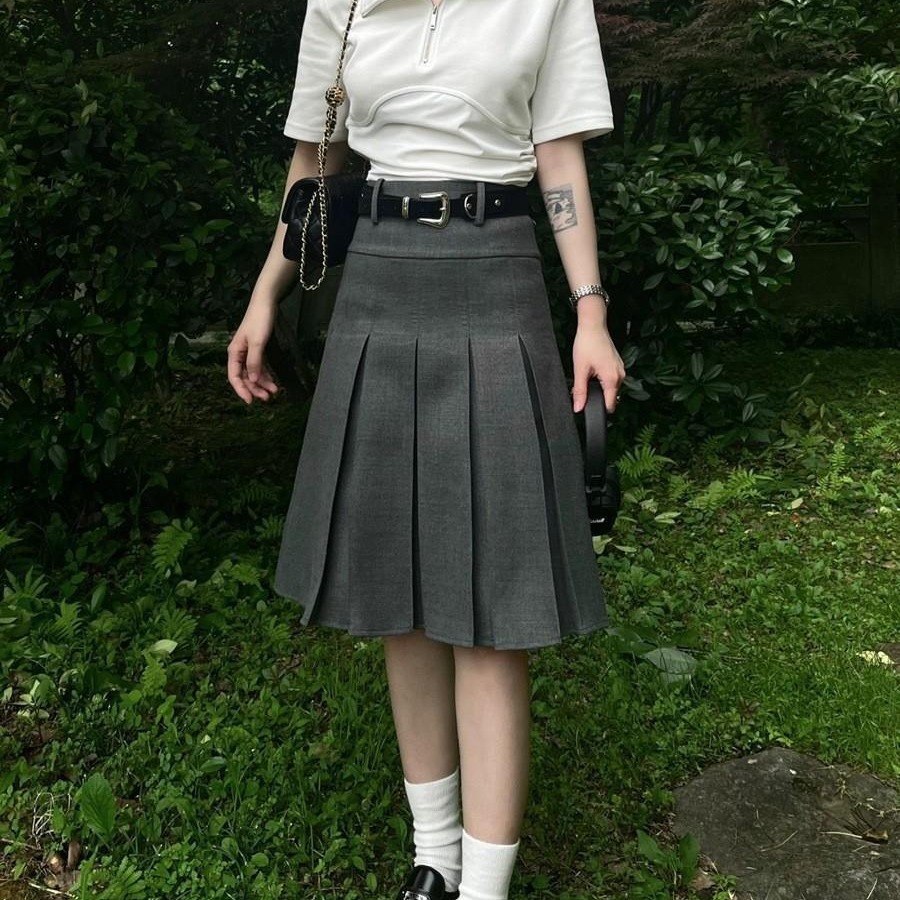 2025 New women's half skirt high waist college style suit skirt gray pleated skirt women's new A-series slim fit versatile new designer dres