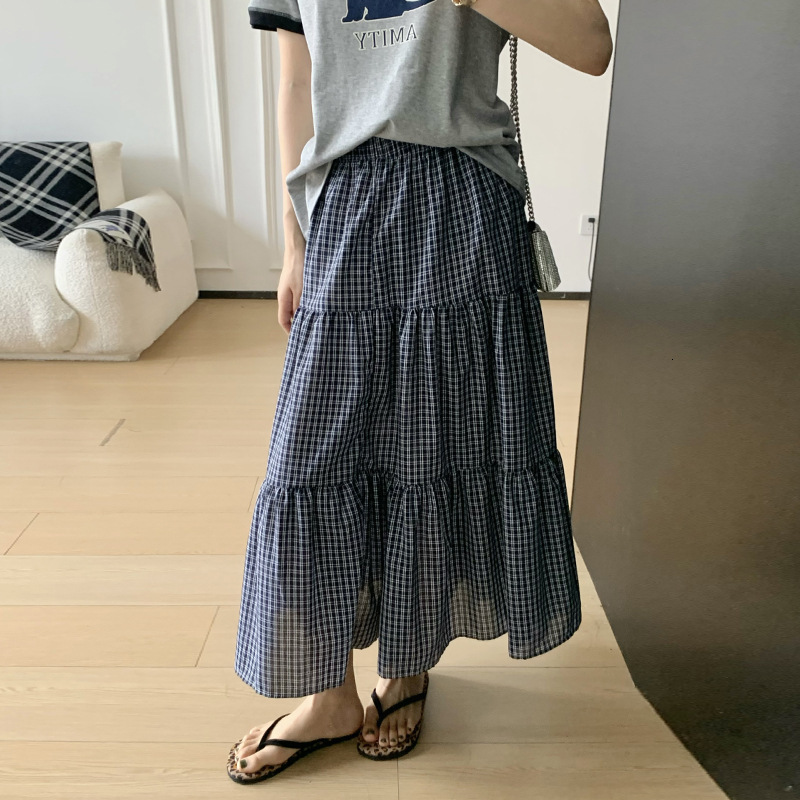 2025 New Women's Skirt Retro Lazy Style Checkered Skirt Women's Summer Loose High Waist A-line Large Bottom Casual Cake Skirt New Designer S