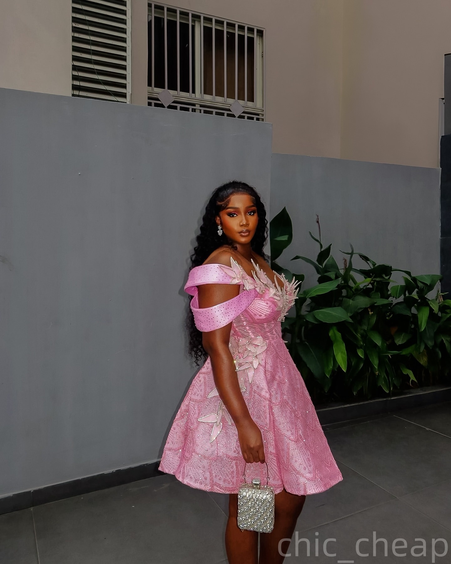 Pink A-line Cocktail Dress Crystals Sheer Neck Florals Sequined Short Mini Graduation Homecoming Dresses For Special Occasions Sweetheart Gowns