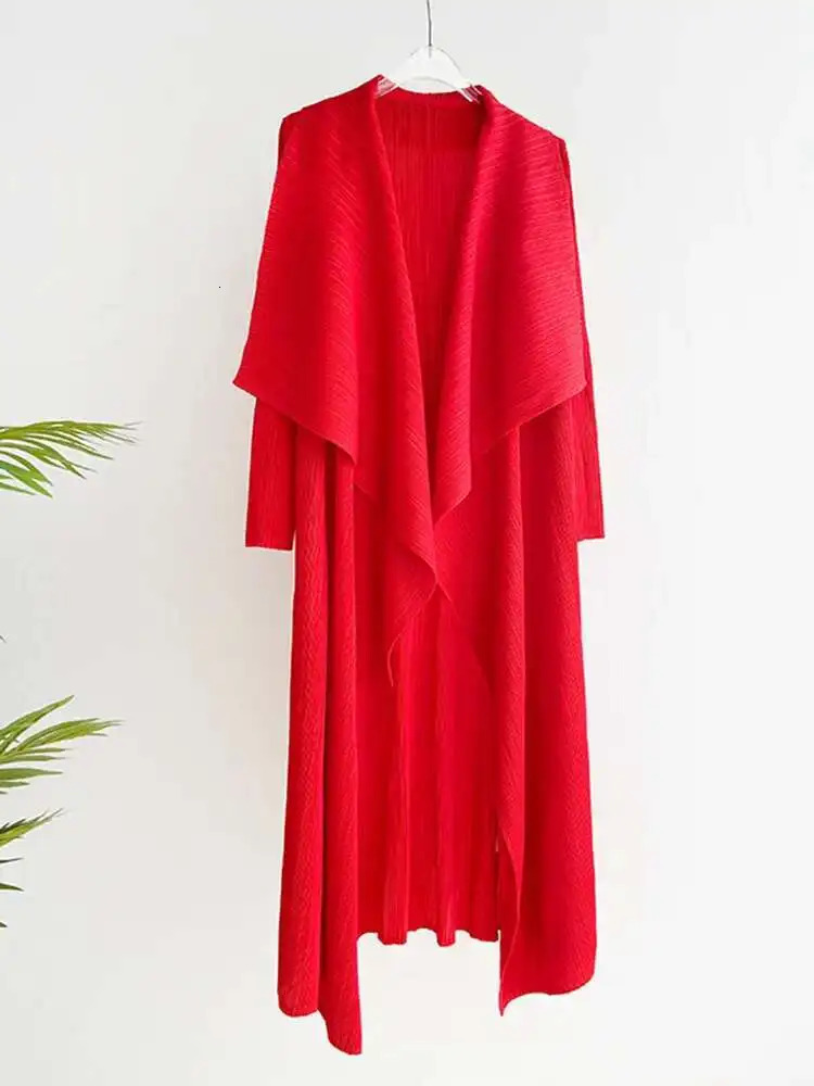 LANMREM Pleated Long Trench Thin Temperament Solid Color Big Lapel Open Stitch Coat Female Fashion Coat Autumn 2C785 250708