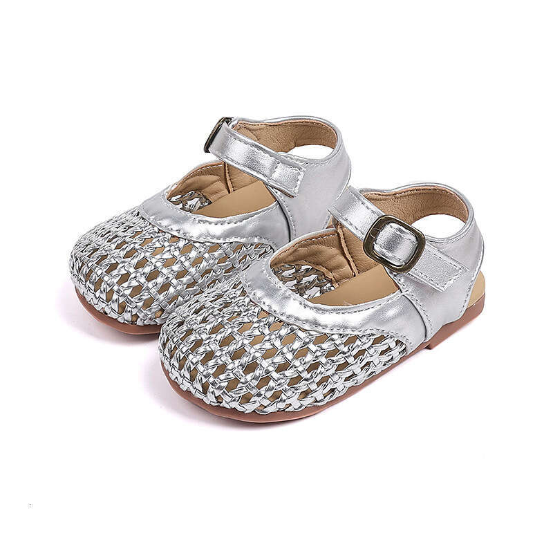 Girls' 2025 Summer New Children's Woven Closed-Toe Walking Shoes Korean Style Hollow Beach Sandals for Girls