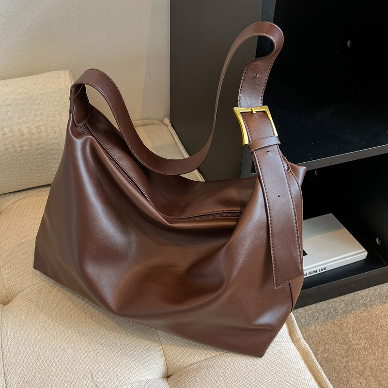 Luxury Vintage Shoulder Bag Women 2025 New Must-Have Underarm Purse Chic Versatile Crossbody Bag Free Shipping