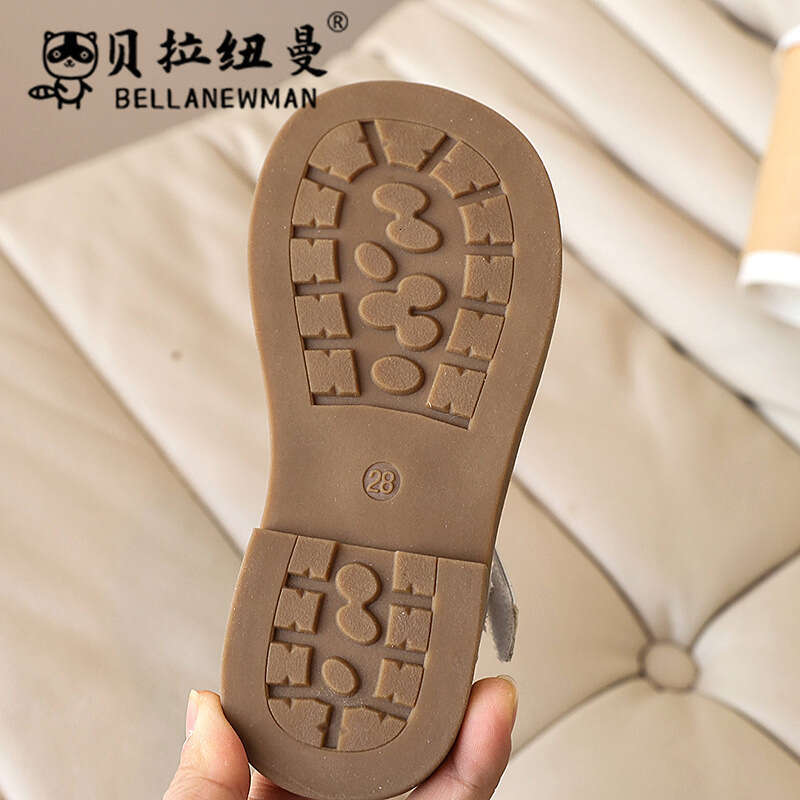 SHEIN Niche Design Girls' Small Flower Peep-Toe Sandals 2025 Summer New Children's Soft Sole Beach Shoes