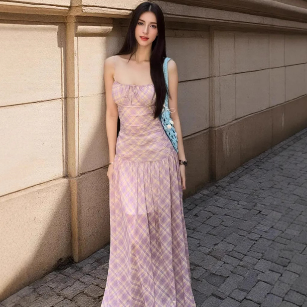 2025 New women's dress, new vest dress, summer new sexy spicy girl backless dress, slim fit plaid long dress, new designer dress