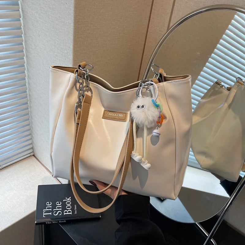Trendy Large Tote Bag for Women Fashionable Spacious Shopper Cute Work School College Bag Stylish Casual Purse 250704