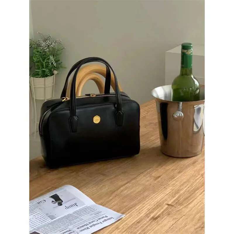 Faion New Korean Sle Underarm Versatile oulder Crossbody Bag for Commuting And Daily Use Large Size Artific...