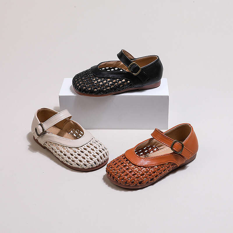 Girls' Woven Leather 2024 Summer New Korean Grandma Shoes Children's Hollow Out Closed-Toe Casual Sandals