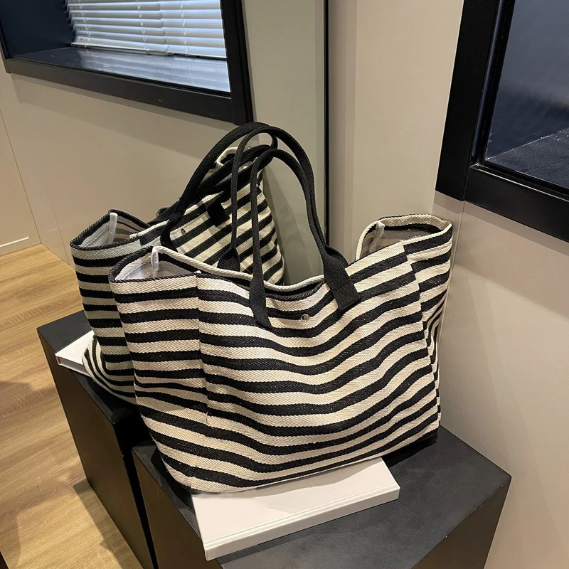 Casual Striped Canvas Bag For Women Large Capacity Shoulder Bag Daily Shopping Student Bookbag for School Travel Beach Bag 250704