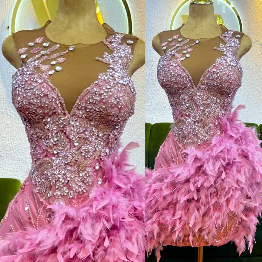 Pink Sheath Cocktail Dress Beaded Feather Crystals Sequined Luxurious Short Mini Graduation Homecoming Dresses For Special Occasions Sweetheart Gowns