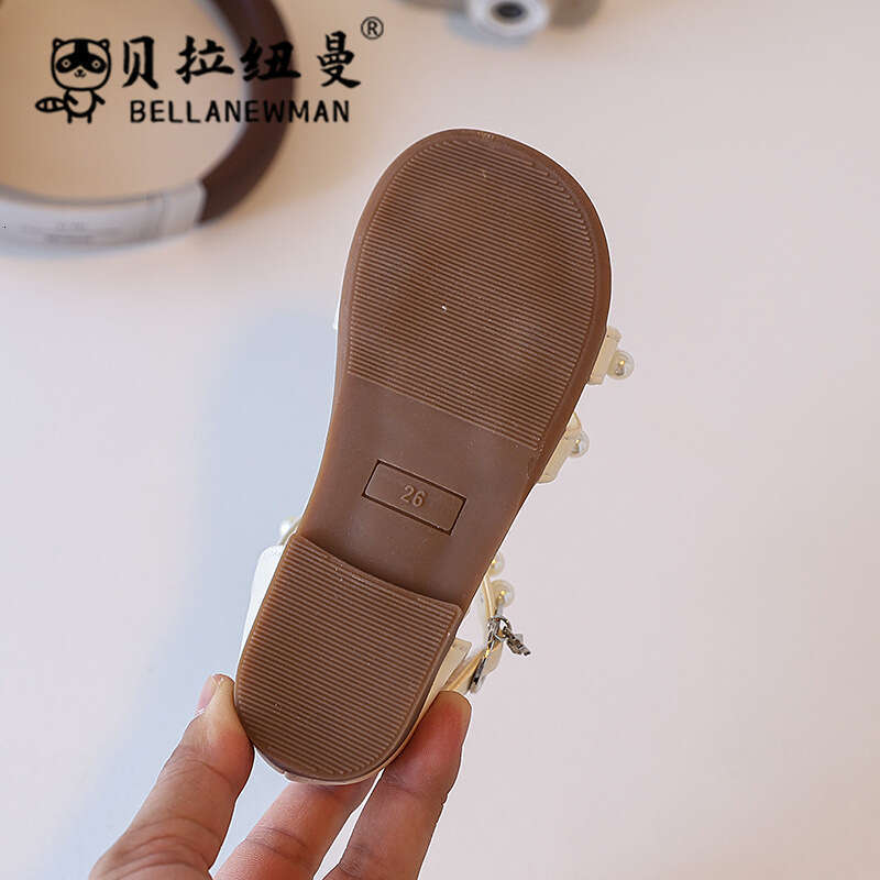 Girls Fashion Beaded Princess Sandals 2025 Summer New Children's Flower Open-Toe Beach Toddler Shoes