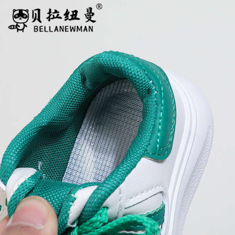 Boys' Sneakers 2024 Spring New Girls' Fashion Lightweight Sports Toddler Walking Children's White Shoes