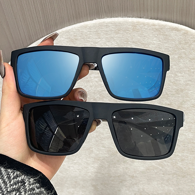 Designer's luxury glasses Premium New Men's Sunglasses Fashionable Multi-color Sunglasses Outdoor Travel Driving Polarized Sunglasses Wholes