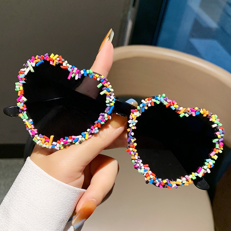 Designer Luxury Sunglasses, European And American Fashionable Ladies' Heart-shaped Trendy Dance Party Diamond-encrusted Heart-shaped Glasses