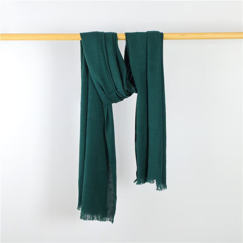 T1211 Winter unisex soft and fluffy Japanese style unprinted cotton scattered beard gradient shawl scarf