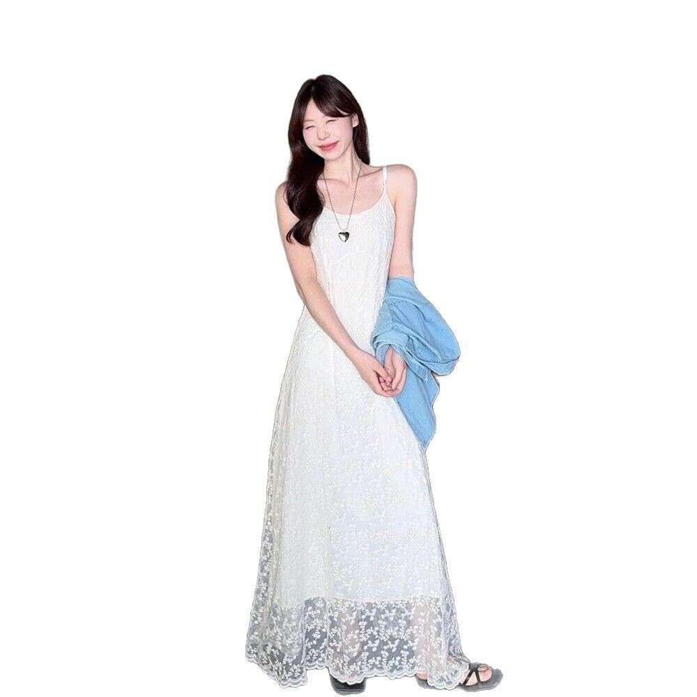 French Style Apricot Strap For Women Summer Lace Jacquard Vacation Slim Fit With Design Sense A-Line Long Dress B5
