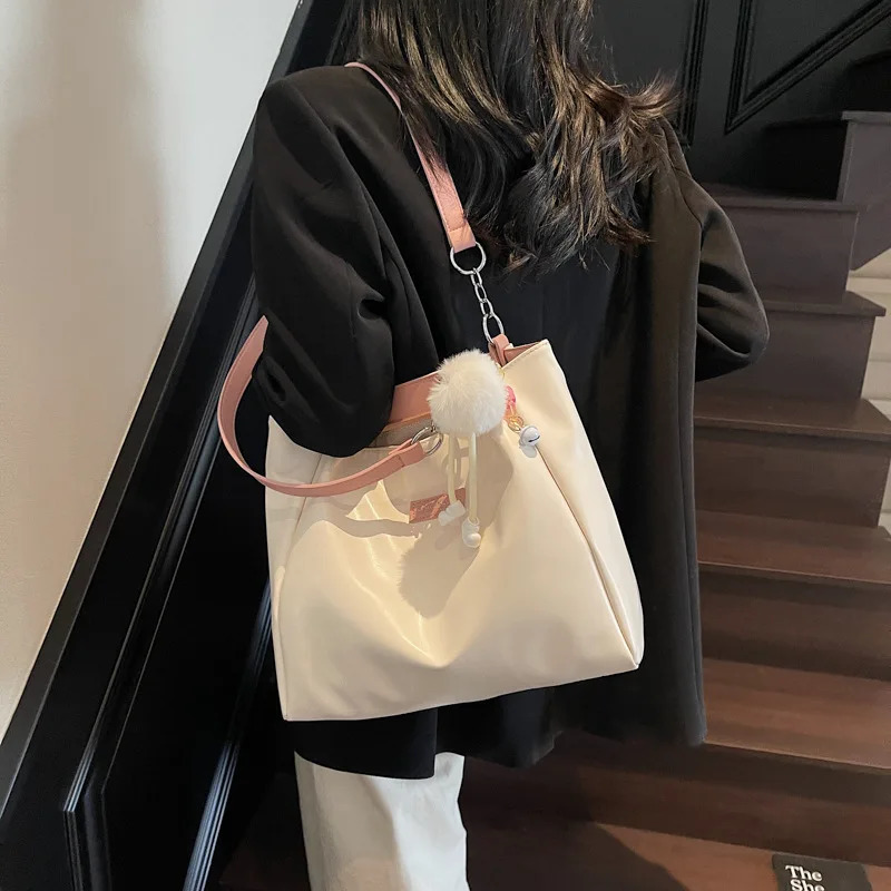 Trendy Large Tote Bag for Women Fashionable Spacious Shopper Cute Work School College Bag Stylish Casual Purse 250704