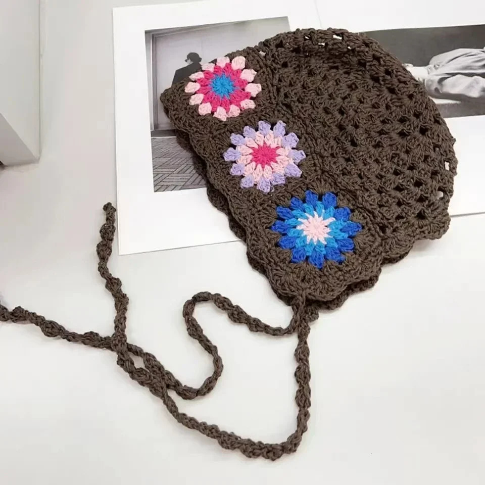 Breathable Sunscreen Hollowed Out Knitted Hat Casual Summer Skullies Fashion Flowers Beret Cap for Women 250704