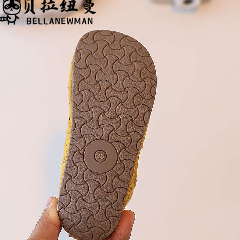 Summer Short 2025 New Children's Hollow Breathable Fashion Boots Girls' Roman Shoes Trendy Sandals