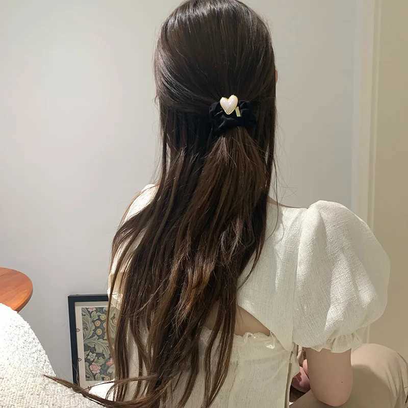 2022 New Woman Three-dimensional Pearl Luster Hair Ties Rubber Band Elegant Lady Heart Hair Accessories Rope Rings Scrunchy W250714E
