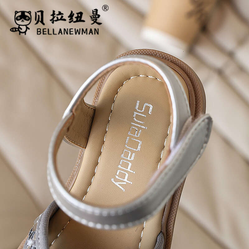 SHEIN Niche Design Girls' Fashion Sequin Princess Sandals 2025 Summer New Children's Soft Sole Beach Shoes