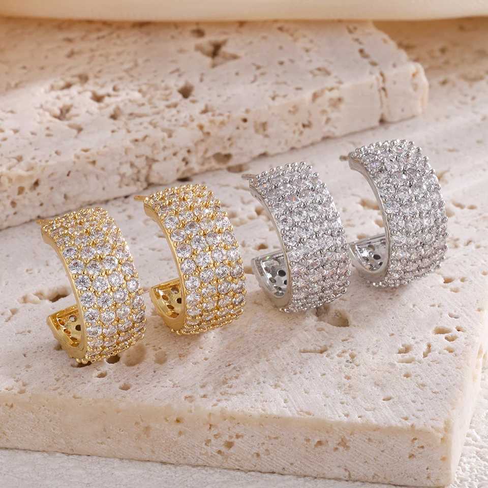 RAKOL New Luxury Cubic Zirconia Inlay Copper Wedding Jewelry Tren Gold Color Geetric Stud Earrings For Wen Y250714