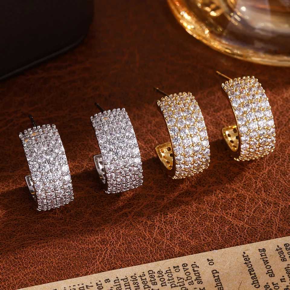 RAKOL New Luxury Cubic Zirconia Inlay Copper Wedding Jewelry Tren Gold Color Geetric Stud Earrings For Wen Y250714