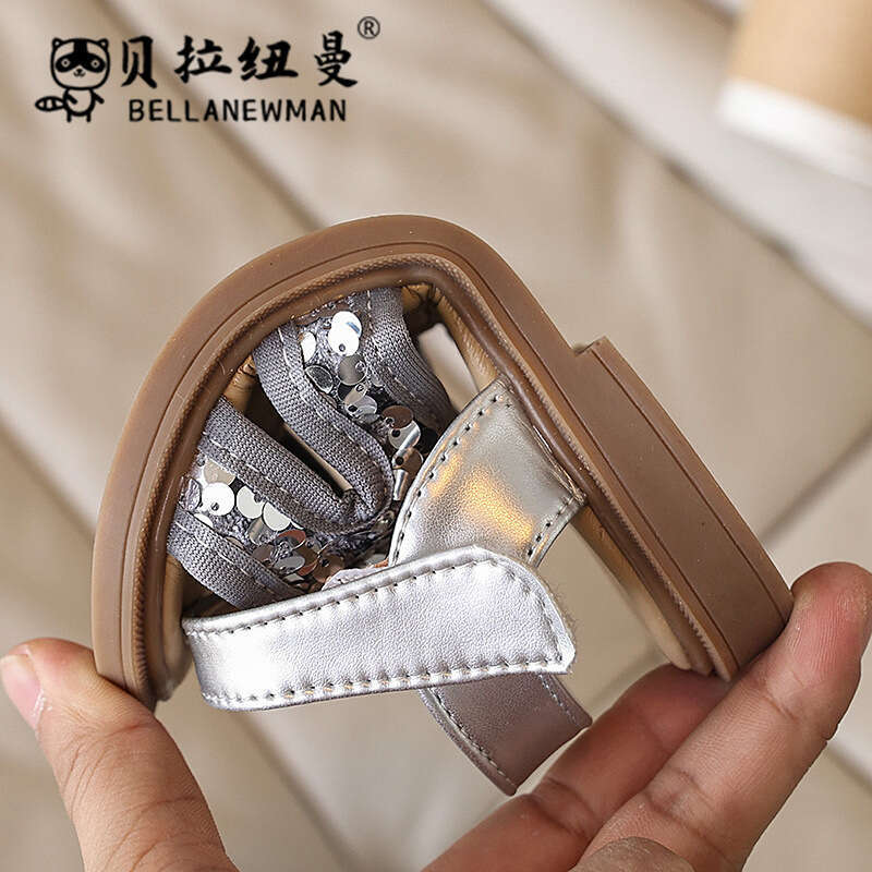 SHEIN Niche Design Girls' Fashion Sequin Princess Sandals 2025 Summer New Children's Soft Sole Beach Shoes