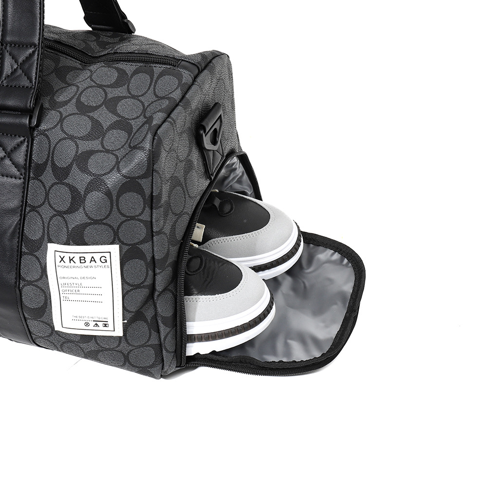 Free shipping designer travelling bag Fitness bag sports bag large capacity travel bag hand held luggage dry and wet separation bag