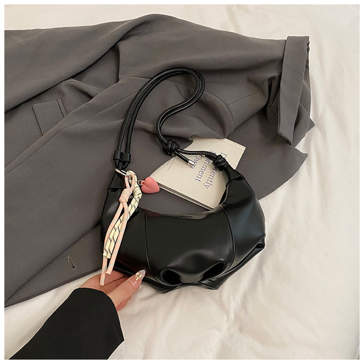 Ladies leisure commuting dumpling bag new multifunctional shoulder bag leisure designer bag with pleated loose feeling crossbody bag